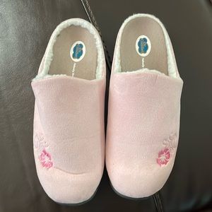 Dr Comfort Slippers color Pink